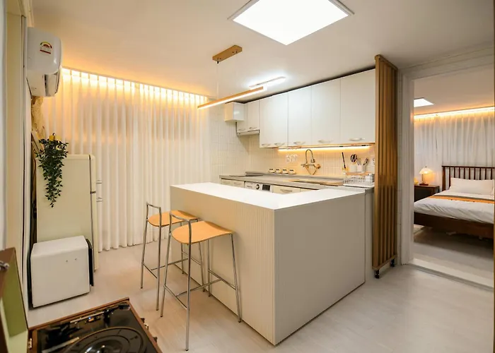 New Sale 모던포인트 강남 Modern Point Gangnam * Seoul